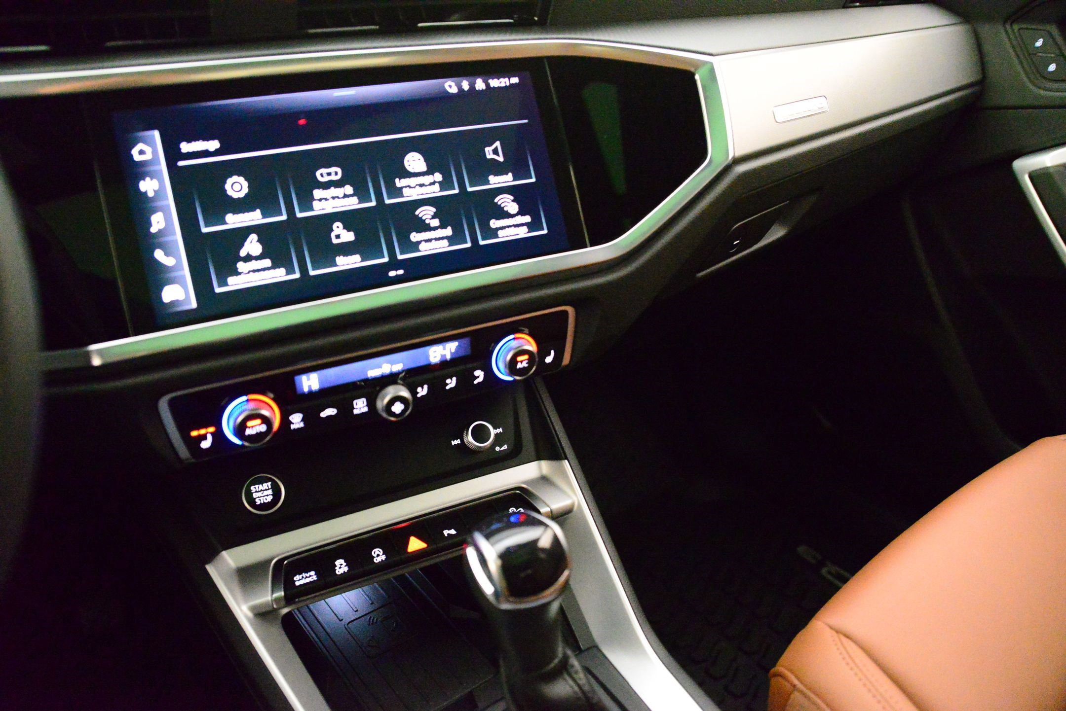 Certified 2025 Audi Q3 2.0T Premium w/ Convenience Package image 17