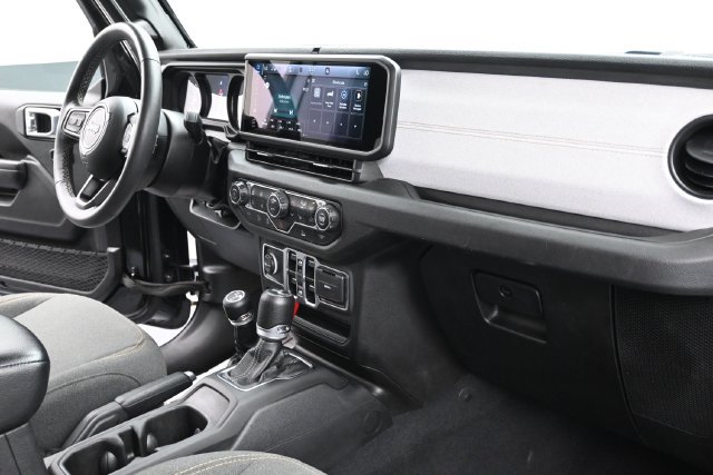 Used 2025 Jeep Wrangler Unlimited Sport AWD/4WD image 36