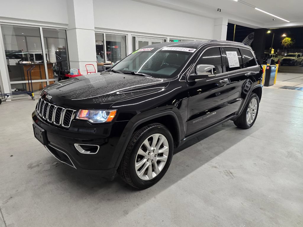 Used 2017 Jeep Grand Cherokee Limited w/ Trailer Tow Group IV AWD/4WD image 2