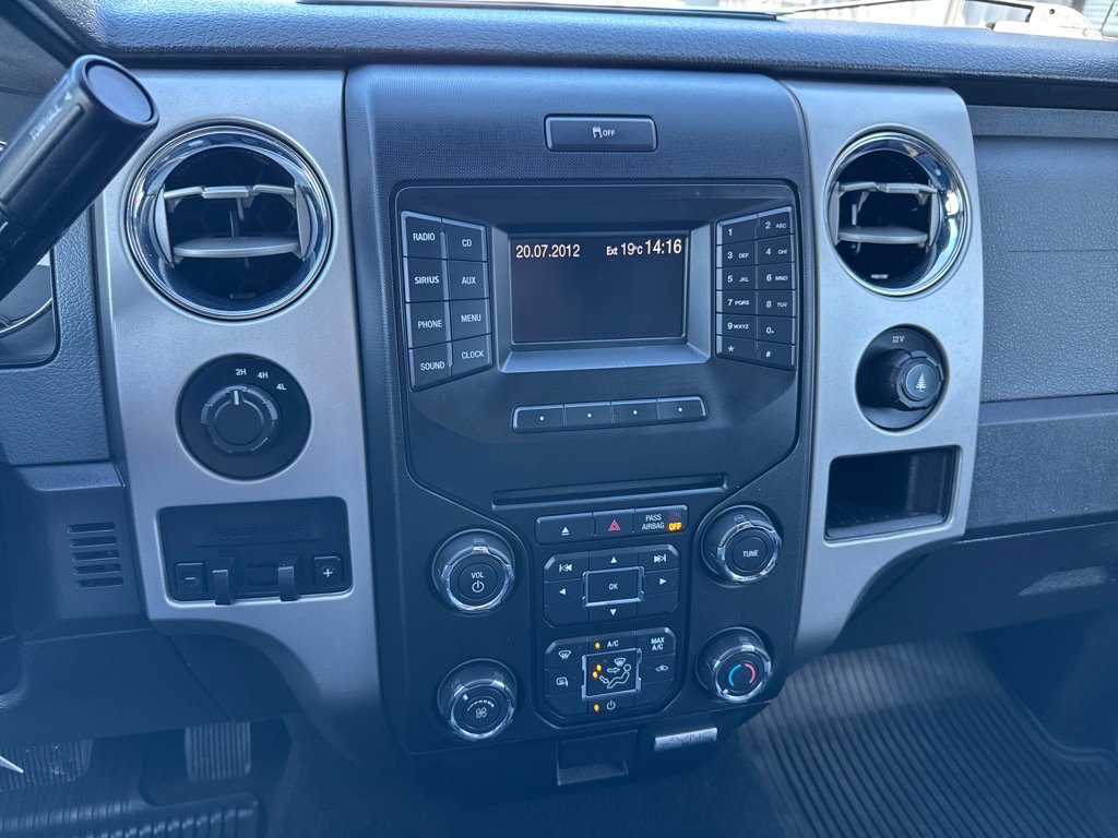 Used 2013 Ford F150 XLT w/ Luxury Equipment Group image 12