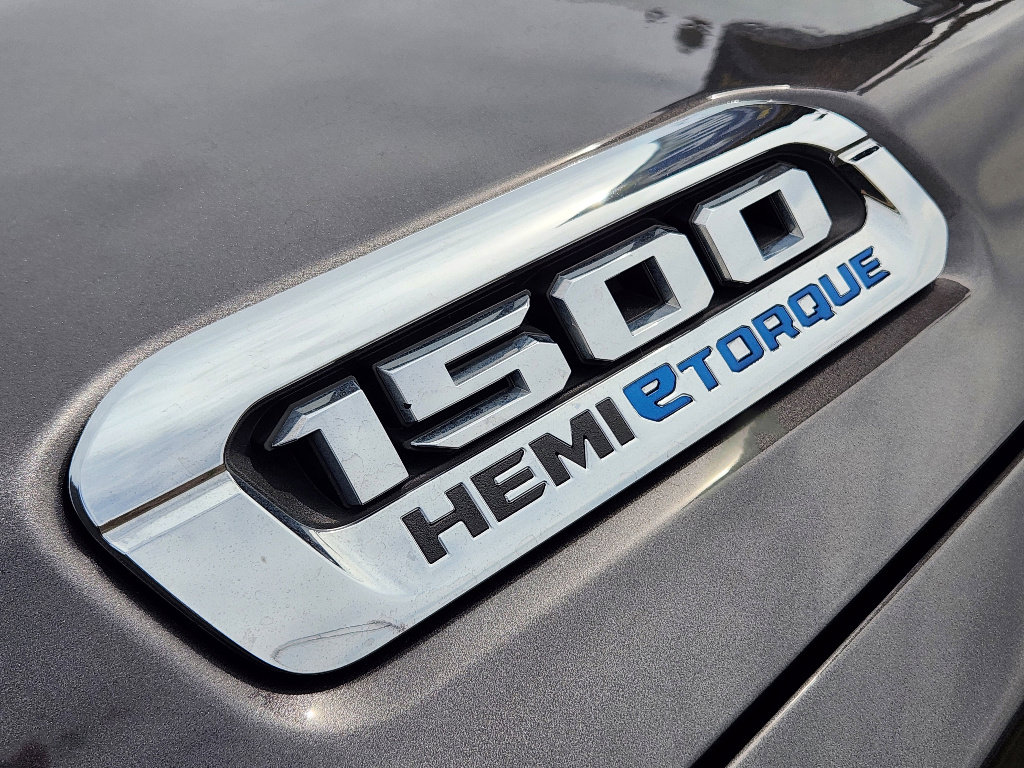 Used 2023 RAM 1500 Laramie image 13