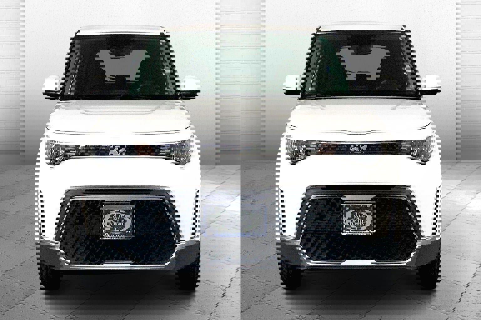 Used 2023 Kia Soul LX image 2