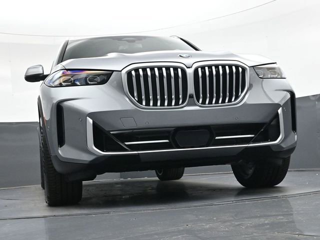 Used 2026 BMW X5 xDrive40i w/ Climate Comfort Package image 36