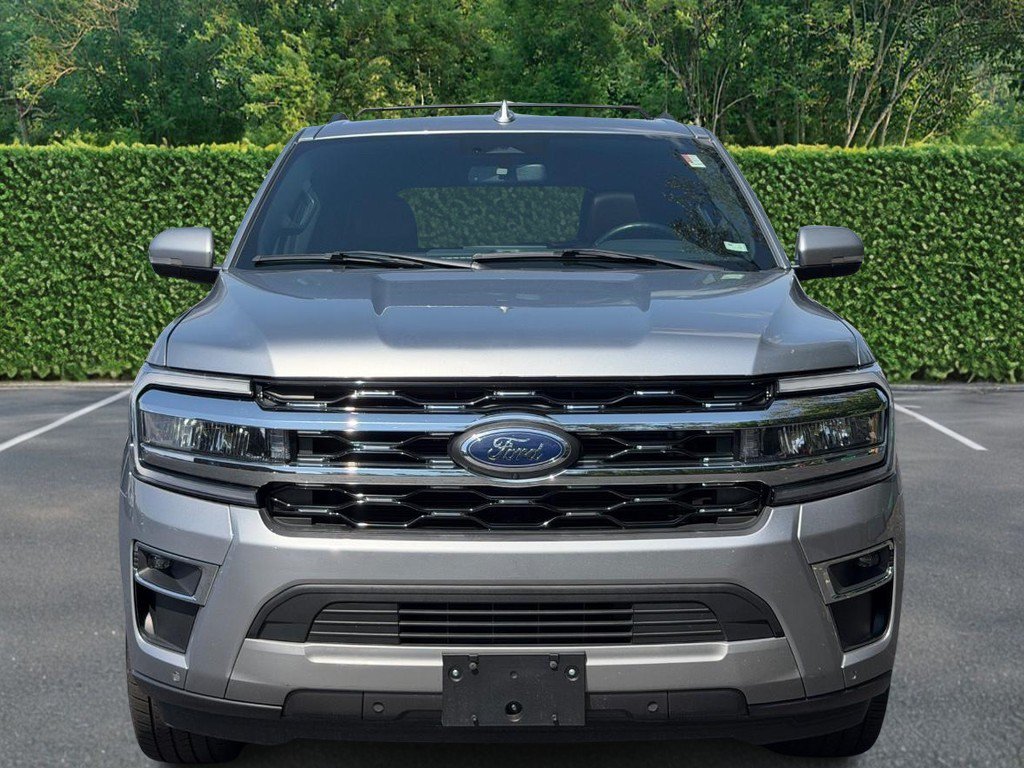 Used 2024 Ford Expedition Limited AWD/4WD image 9