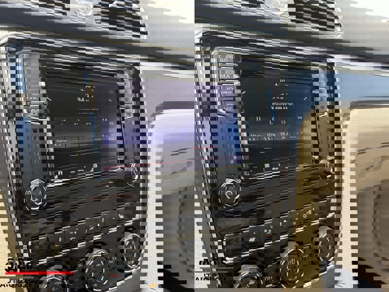 Used 2017 Volkswagen Passat 1.8T R-Line image 17