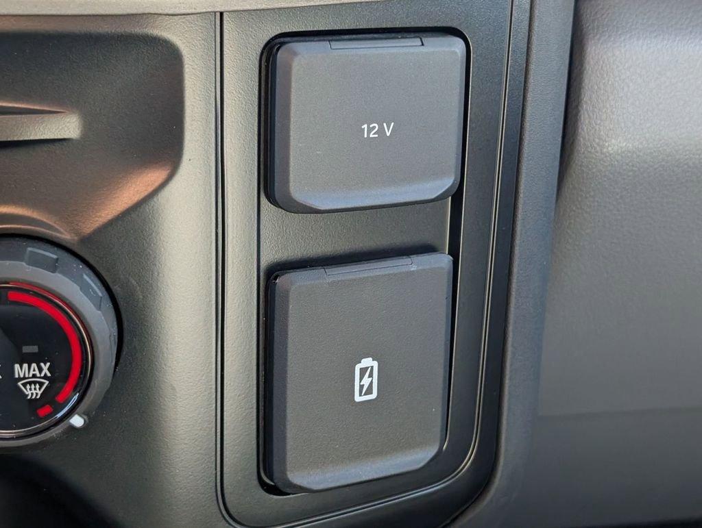 New 2026 Ford F550 4x4 Regular Cab Super Duty image 27