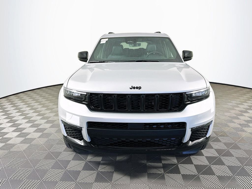 New 2025 Jeep Grand Cherokee L Limited w/ Black Appearance Package image 4