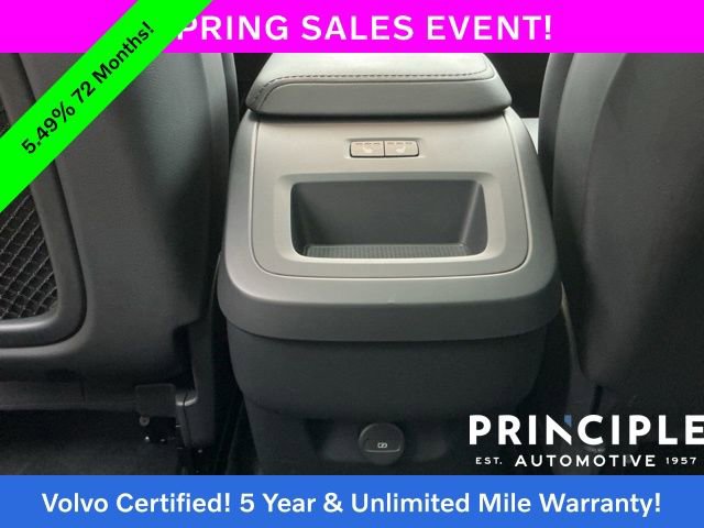 Certified 2025 Volvo XC60 B5 Core image 36