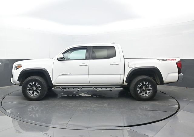 Used 2018 Toyota Tacoma TRD Off-Road image 7