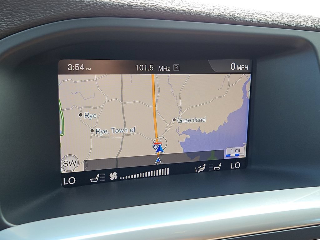 Used 2018 Volvo V60 T5 Cross Country w/ Convenience Package AWD/4WD image 17