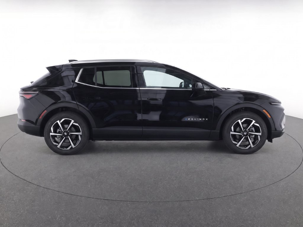 New 2026 Chevrolet Equinox EV LT AWD/4WD image 8