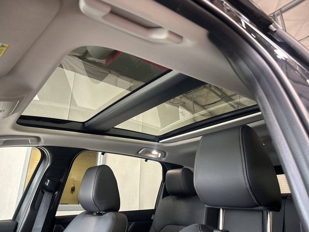 Used 2025 MAZDA CX-90 3.3 Turbo w/ Premium Sport Pkg image 5