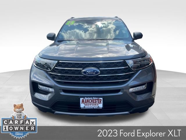 Used 2023 Ford Explorer XLT w/ Equipment Group 202A AWD/4WD image 3