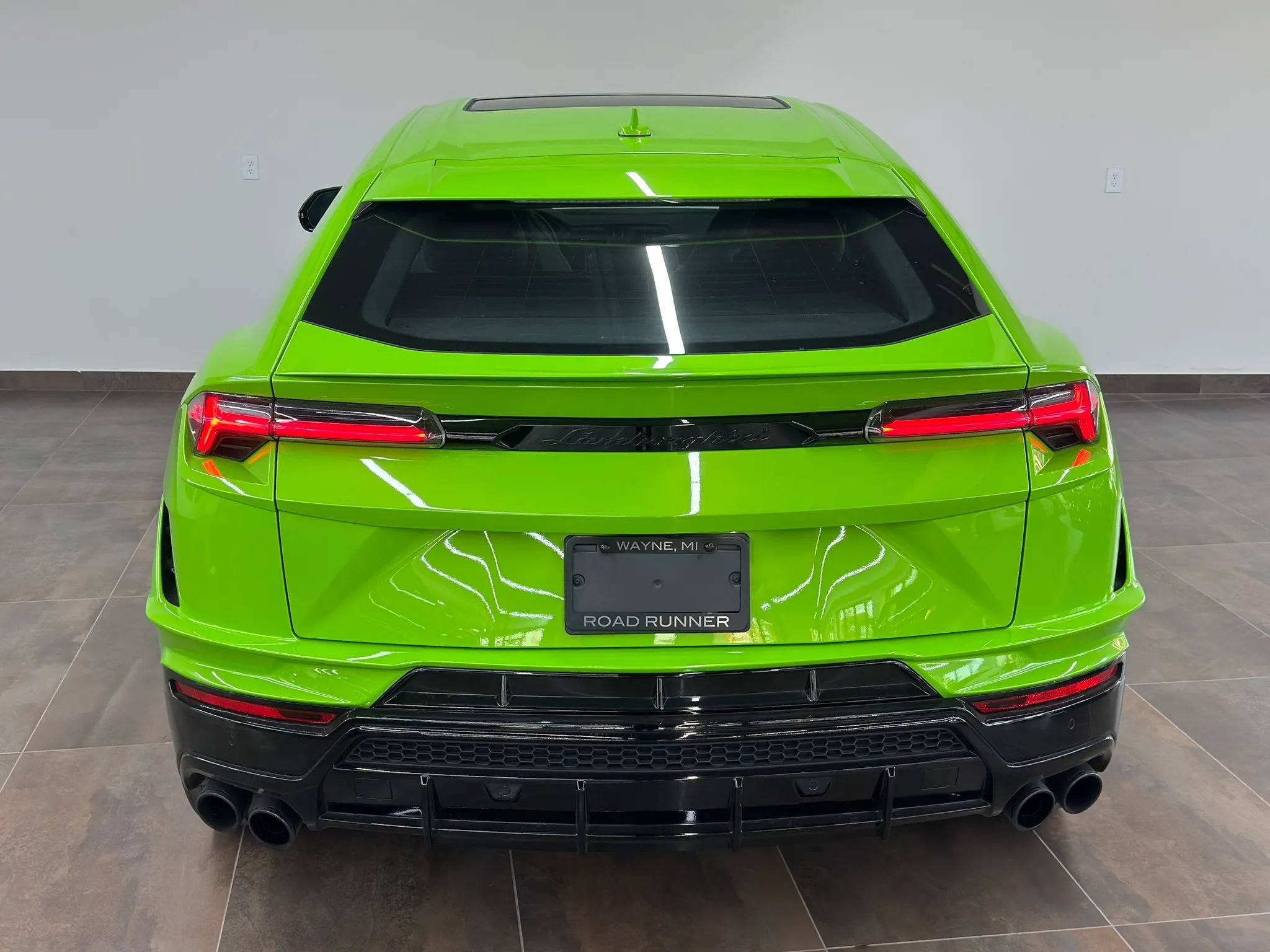 Used 2023 Lamborghini Urus S AWD/4WD image 10