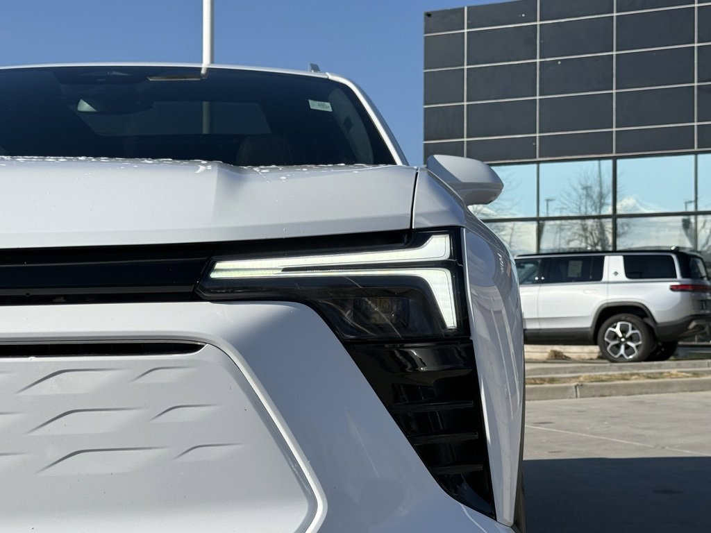 Used 2024 Chevrolet Blazer EV LT image 29