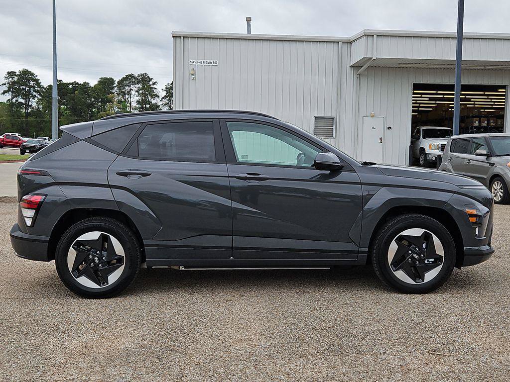 New 2025 Hyundai Kona SEL FWD image 4