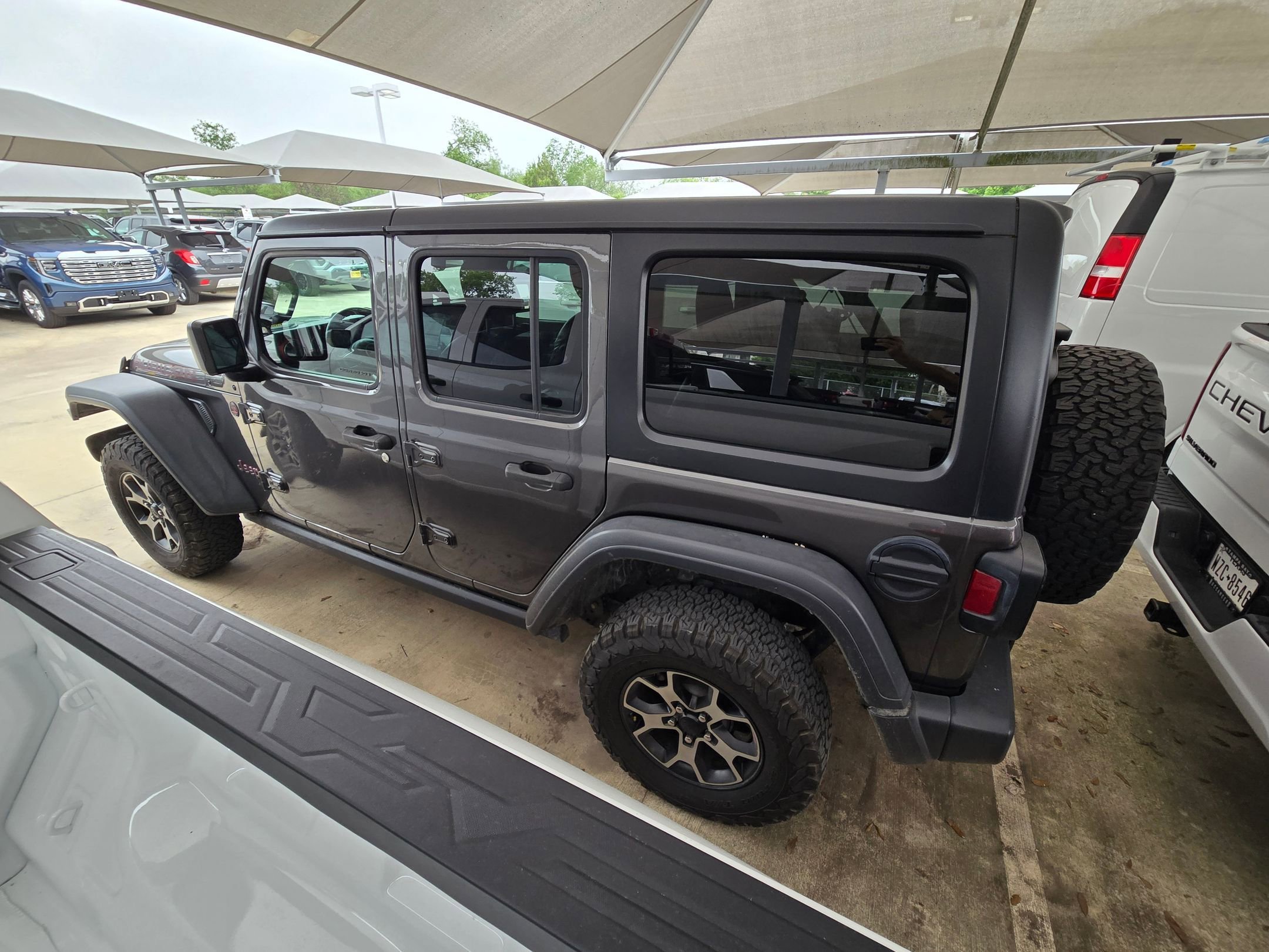 Used 2018 Jeep Wrangler Unlimited Rubicon AWD/4WD image 4