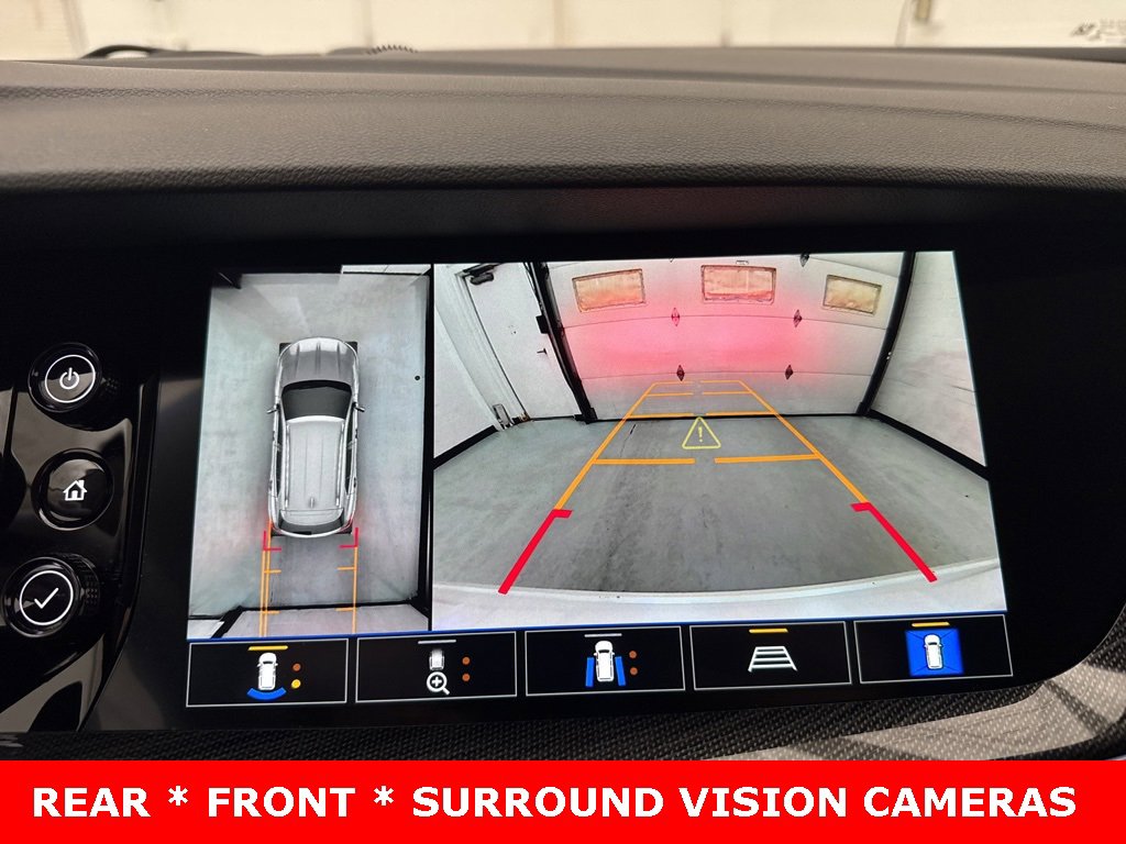 Used 2022 Buick Envision Essence w/ Technology Package I image 2