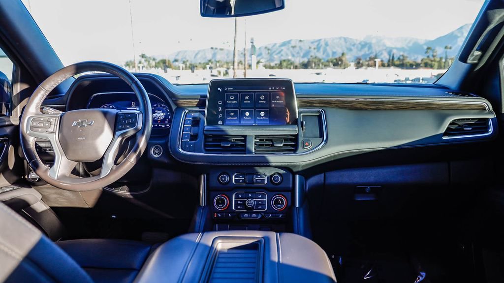 Used 2023 Chevrolet Tahoe Z71 w/ Luxury Package image 13