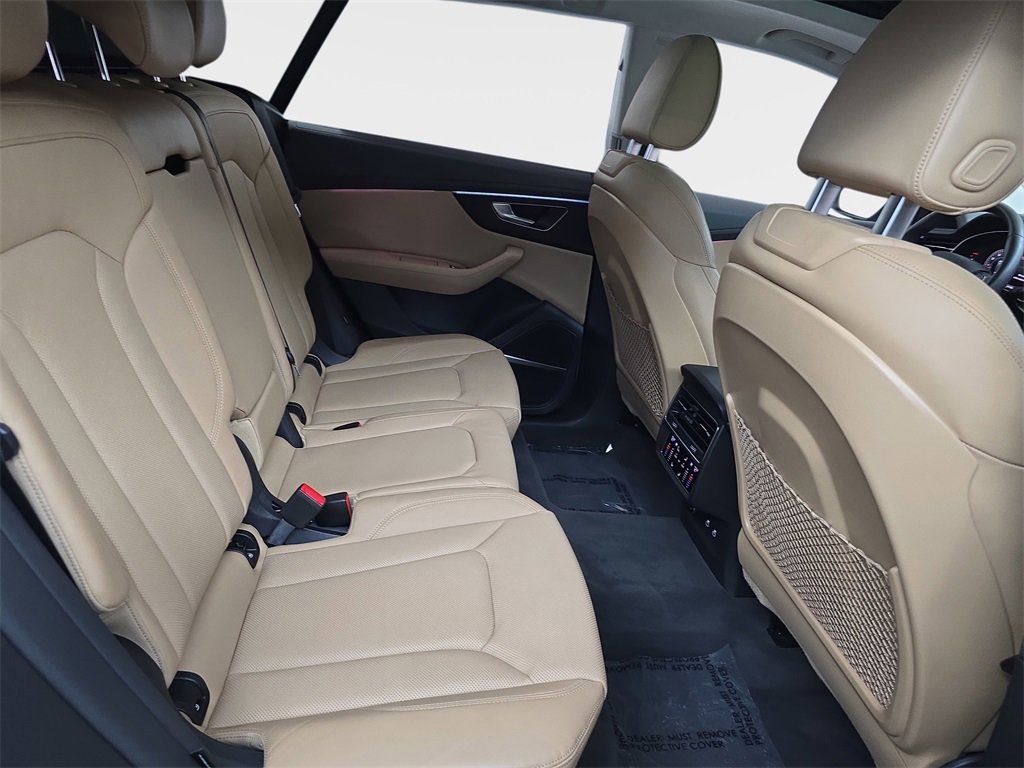 Used 2023 Audi Q8 Prestige w/ Prestige Package image 14