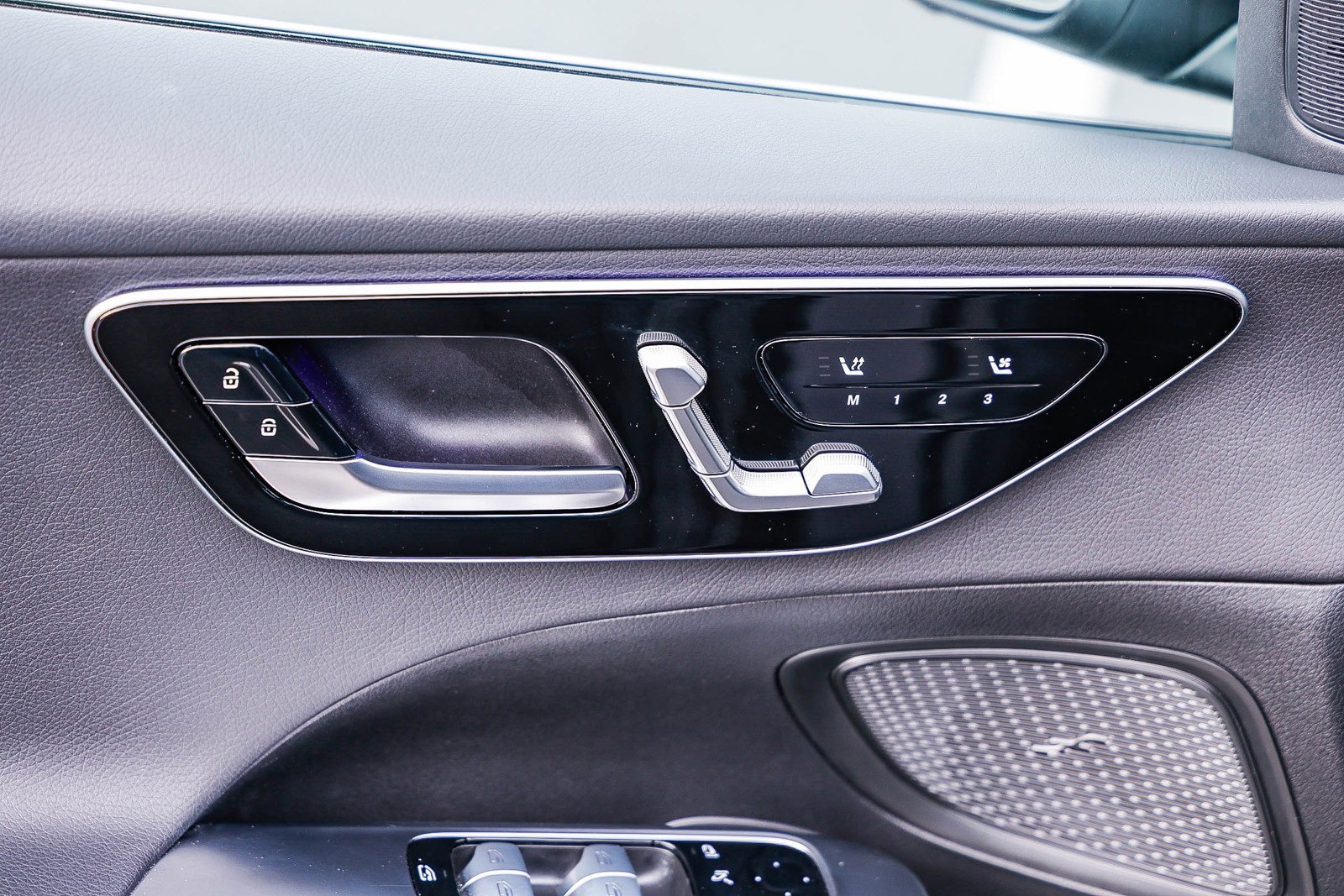 Certified 2025 Mercedes-Benz C 300 Sedan image 22