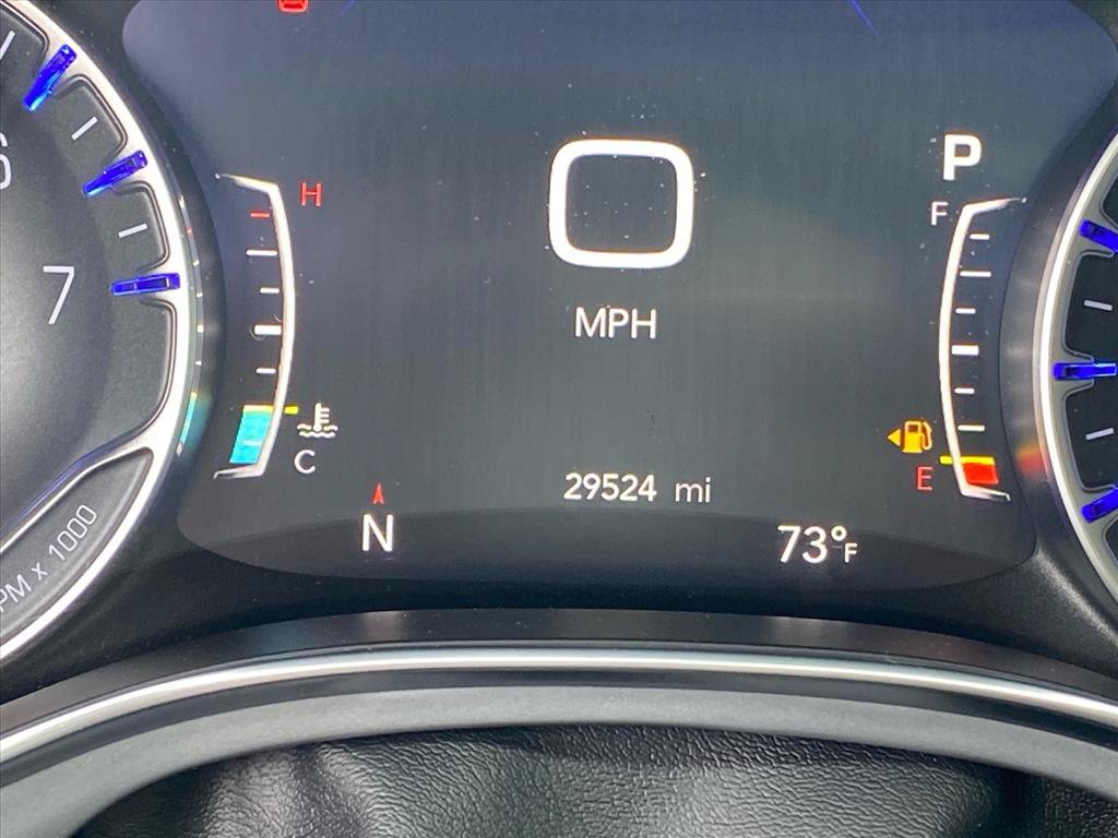Used 2025 Chrysler Pacifica Limited FWD image 20
