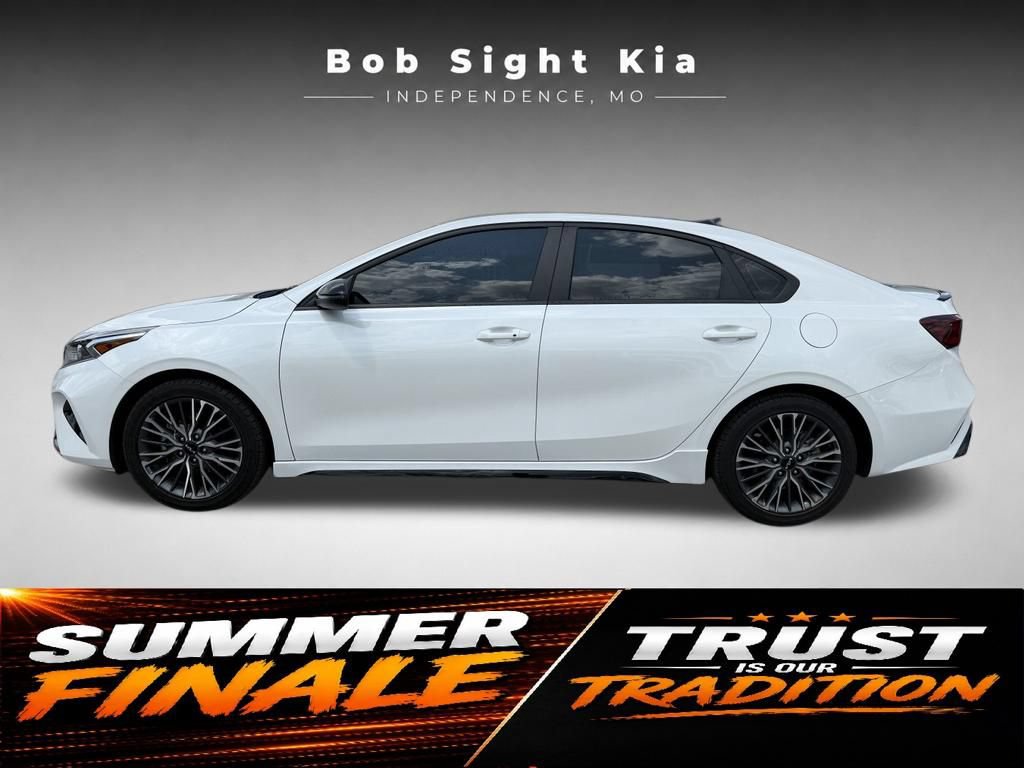 Used 2023 Kia Forte GT-Line w/ GT-Line Technology Package FWD image 6
