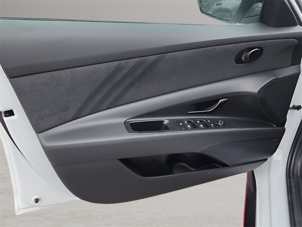 New 2025 Hyundai Elantra N image 12