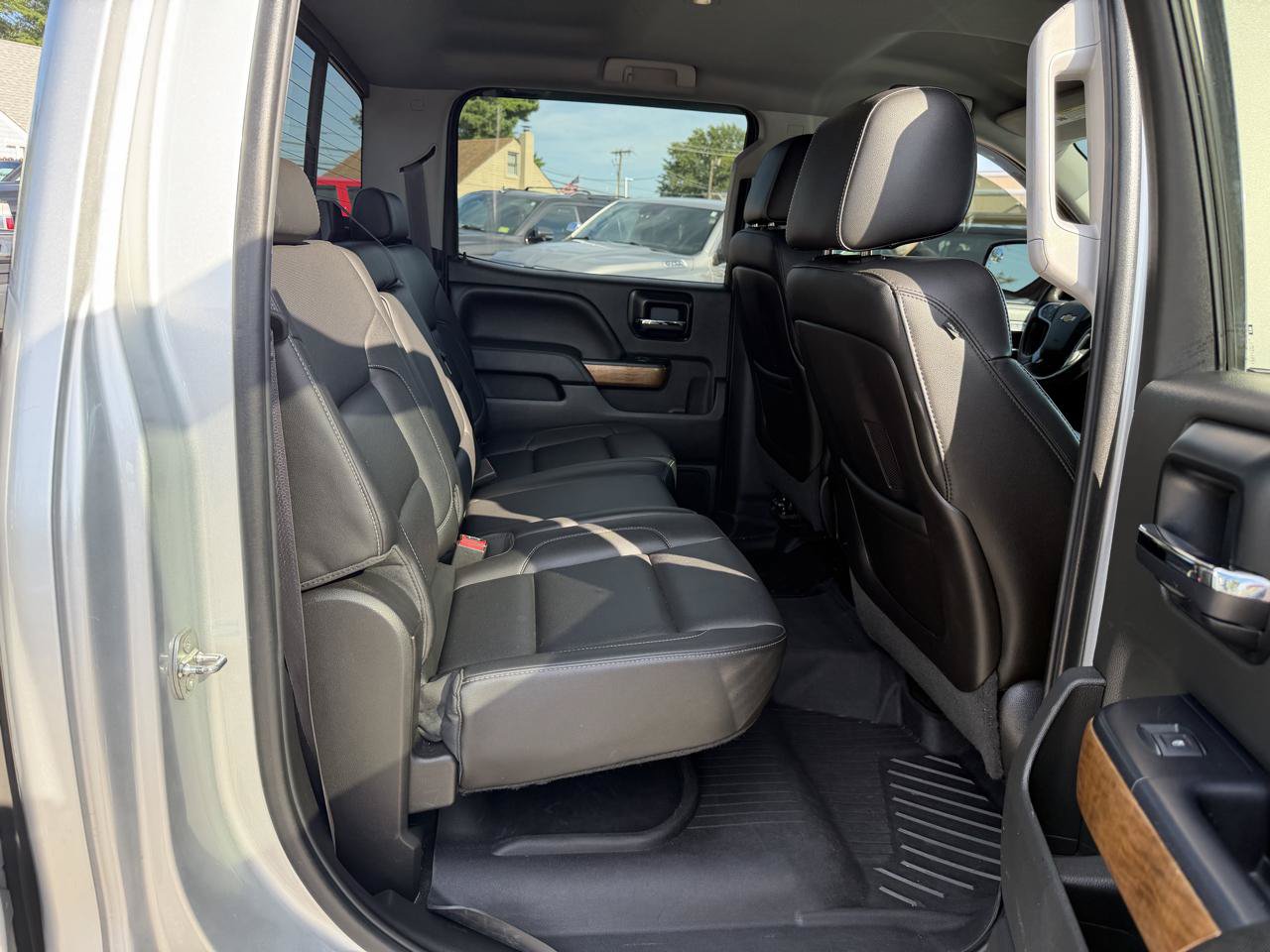 Used 2014 Chevrolet Silverado 1500 LTZ w/ LTZ Plus Package AWD/4WD image 19