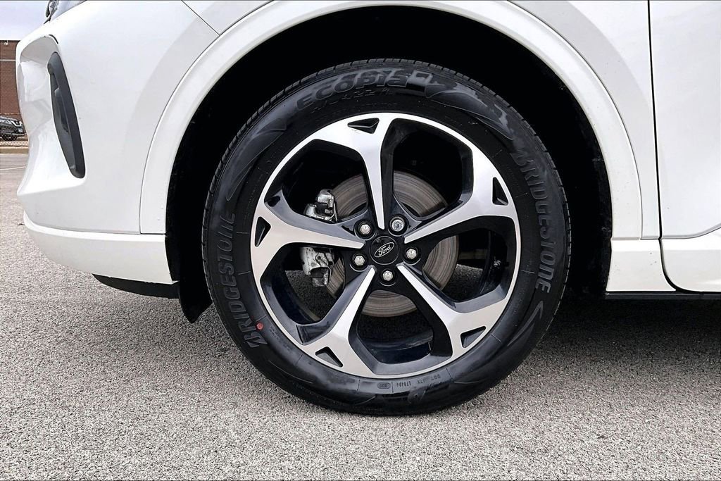 Certified 2023 Ford Escape ST-Line Select w/ Tech Pack #2 image 9