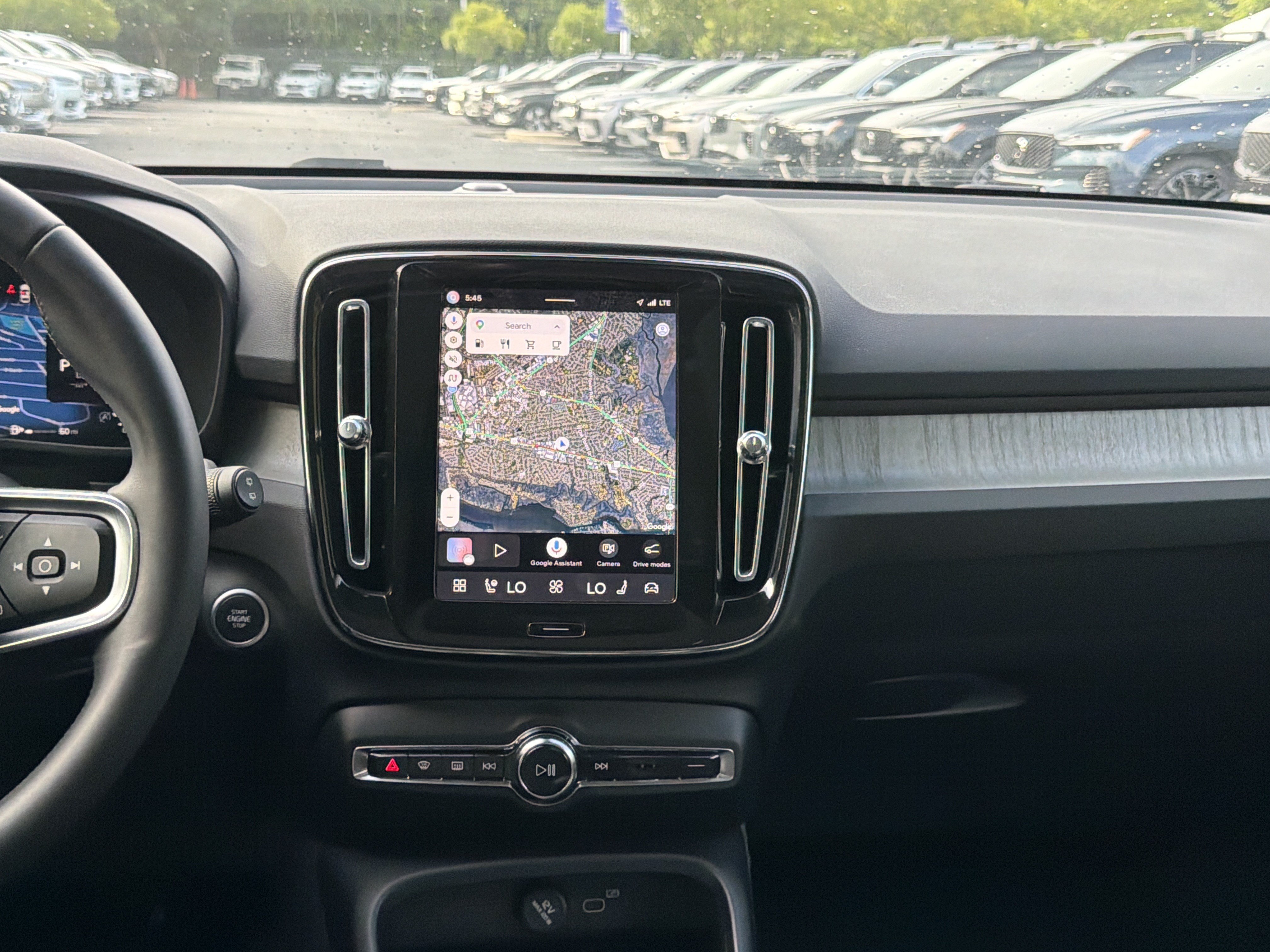 Certified 2023 Volvo XC40 B4 Plus w/ Driver Assist Package FWD image 48