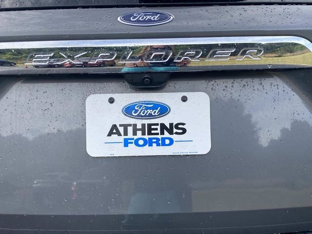 Used 2023 Ford Explorer Limited AWD/4WD image 7