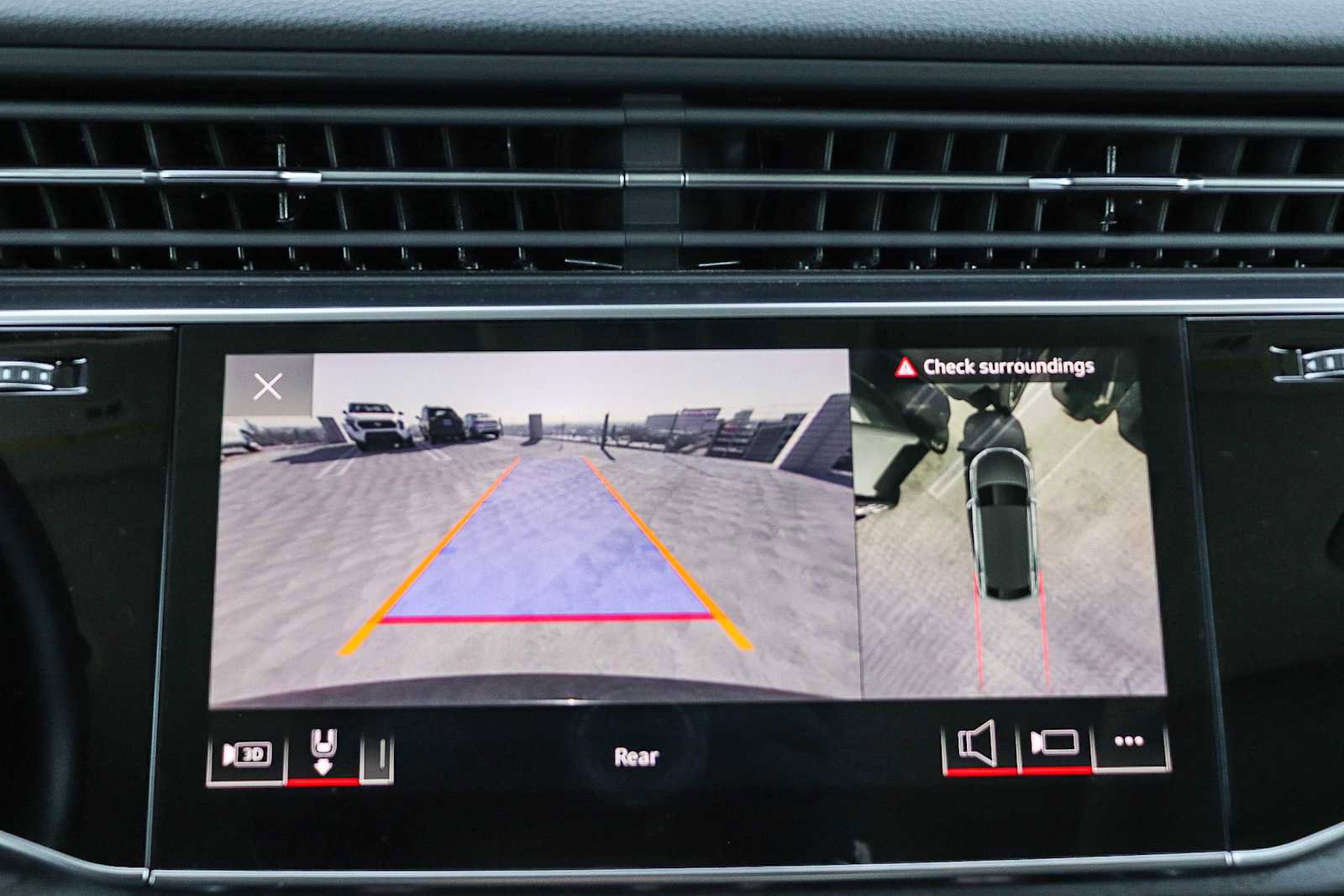 Used 2022 Audi Q8 Premium Plus image 35