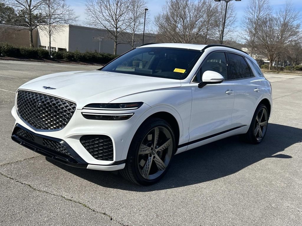 Used 2025 Genesis GV70 3.5T Sport w/ Sport Advanced Package image 3