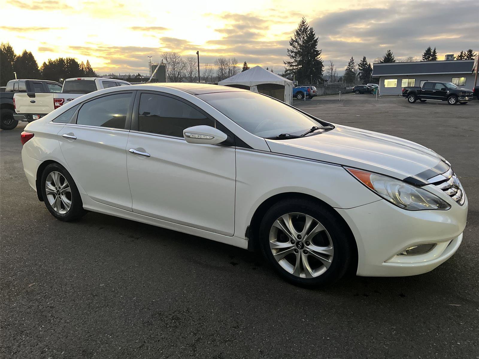 Used 2012 Hyundai Sonata Limited w/ Navigation Pkg image 7