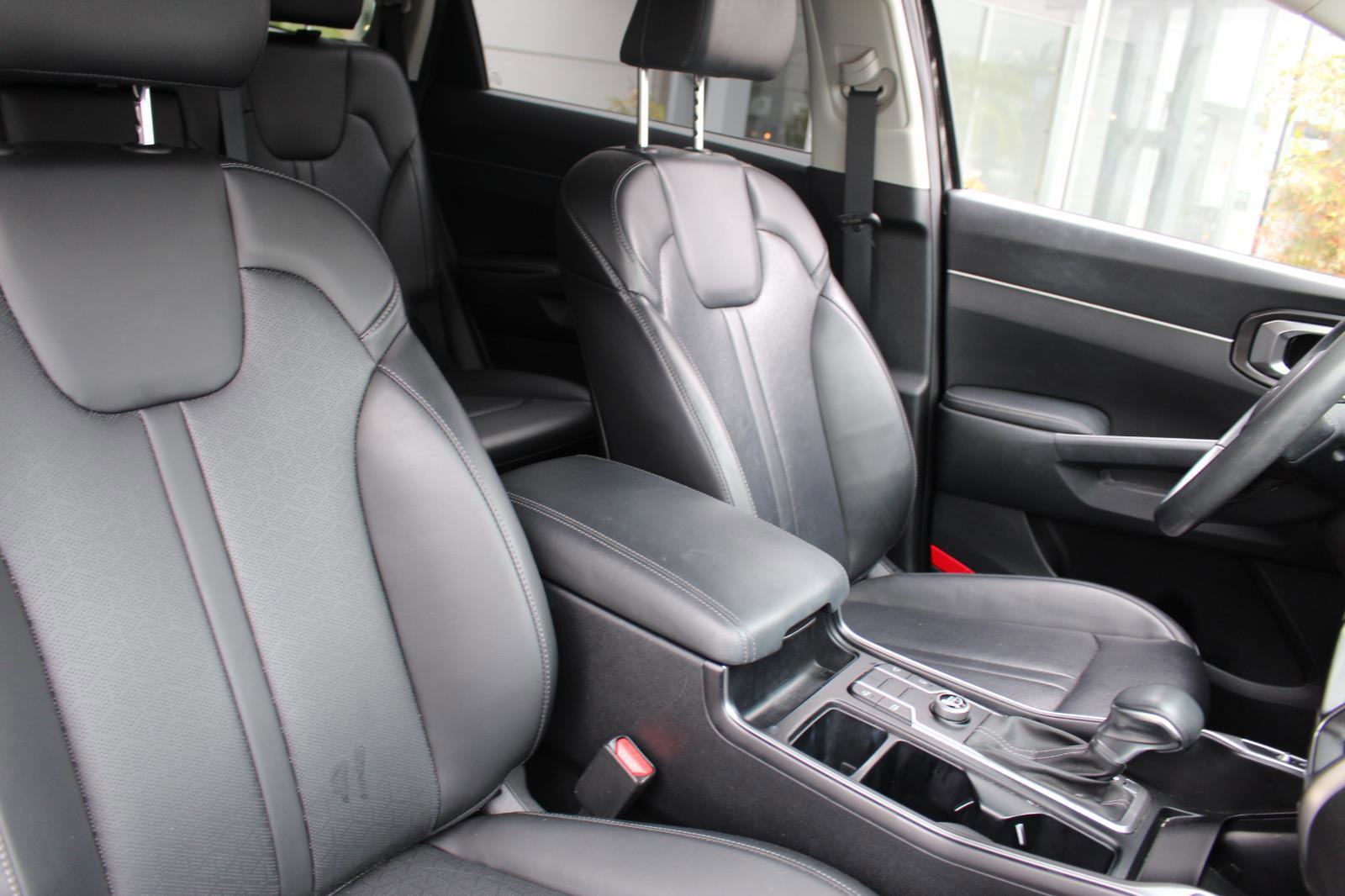 Certified 2023 Kia Sorento S w/ Panoramic Sunroof Package image 14