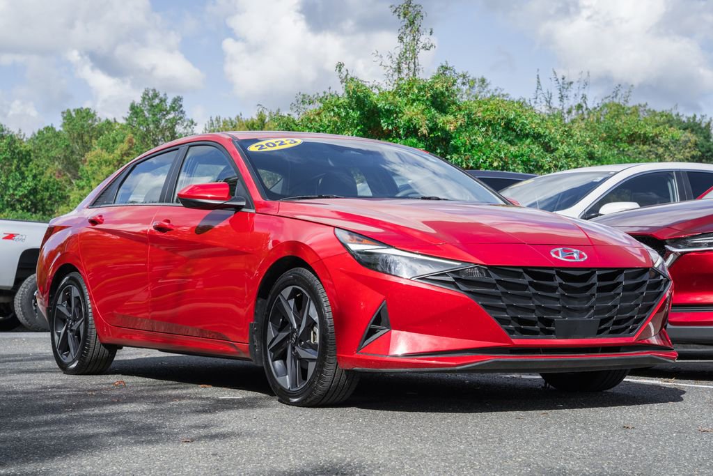 Used 2023 Hyundai Elantra SEL w/ Convenience Package
