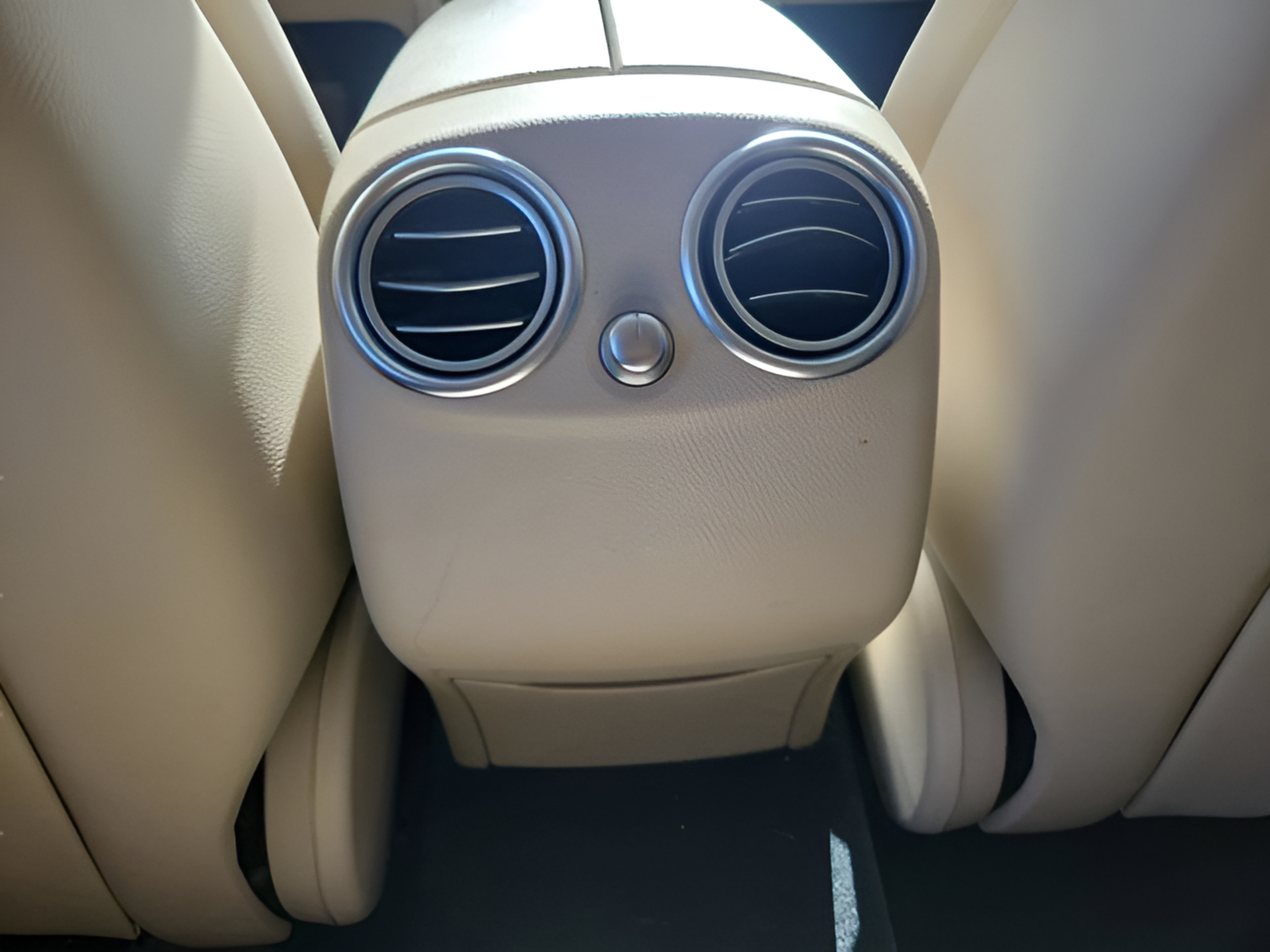 Used 2017 Mercedes-Benz GLC 300 4MATIC Coupe image 12