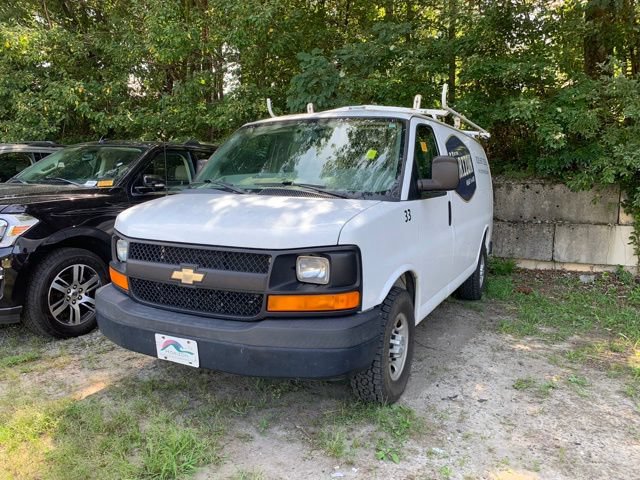 Used 2017 Chevrolet Express 2500 RWD image 4
