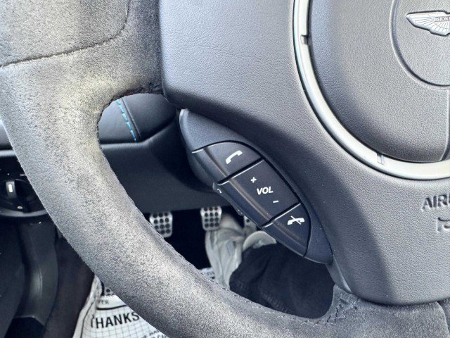 Used 2011 Aston Martin V12 Vantage Coupe image 34