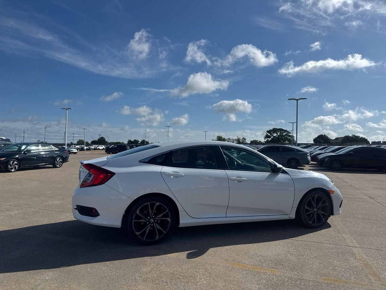 Used 2020 Honda Civic Sport image 23