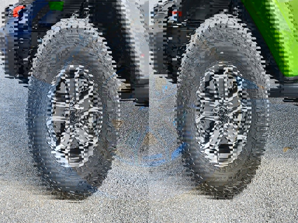 New 2025 Jeep Gladiator Mojave image 7