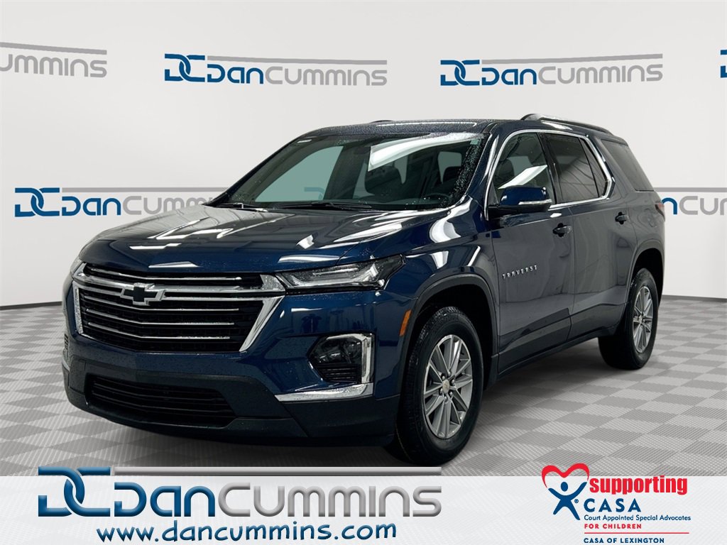 Used 2023 Chevrolet Traverse LT image 1