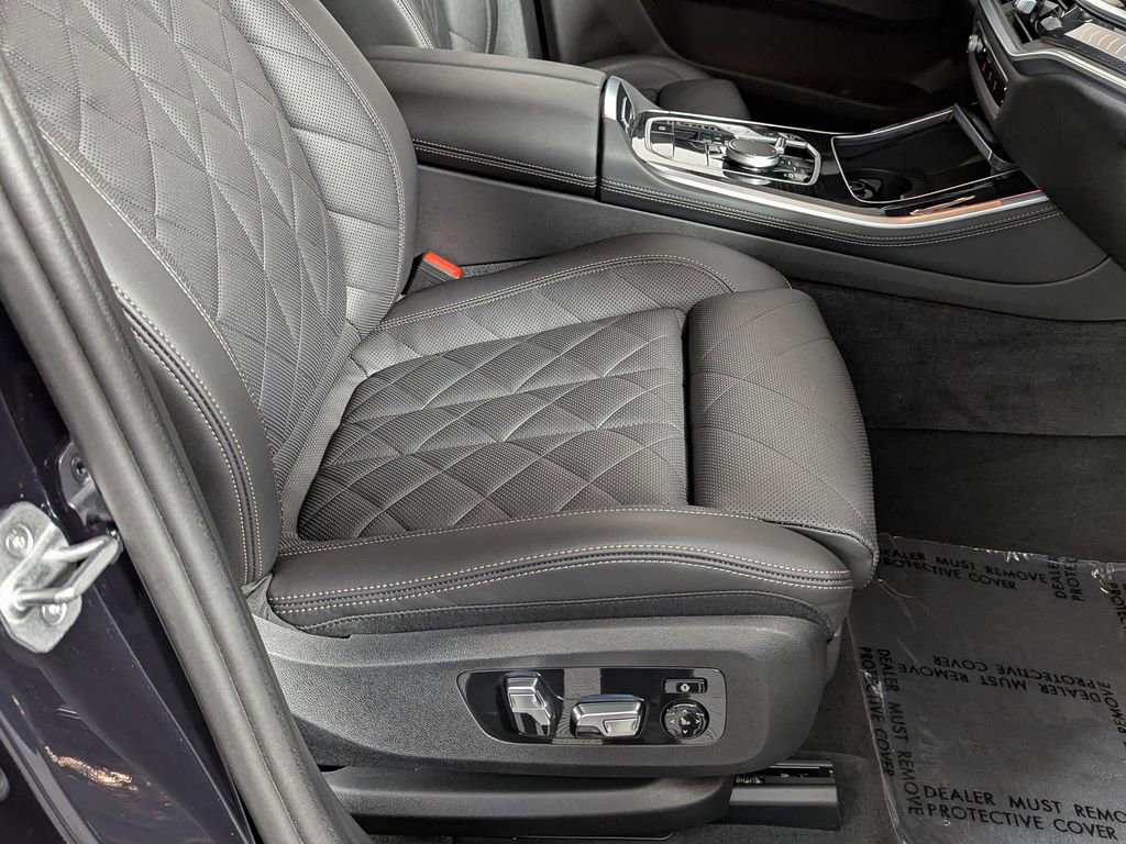 Certified 2024 BMW X5 xDrive40i w/ M Sport Package image 31