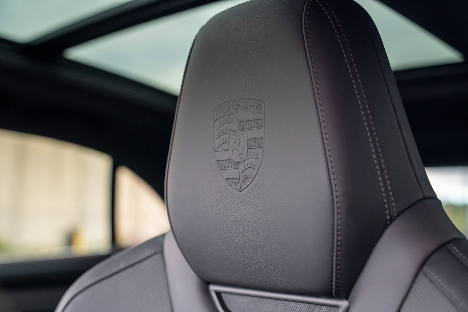 New 2025 Porsche Macan 4S Electric image 13