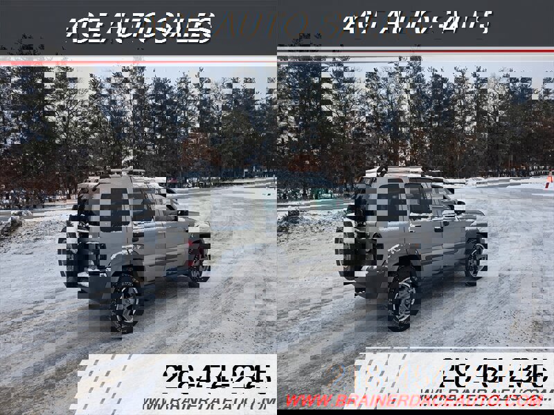 Used 2005 Jeep Liberty Renegade w/ Luxury Group image 4