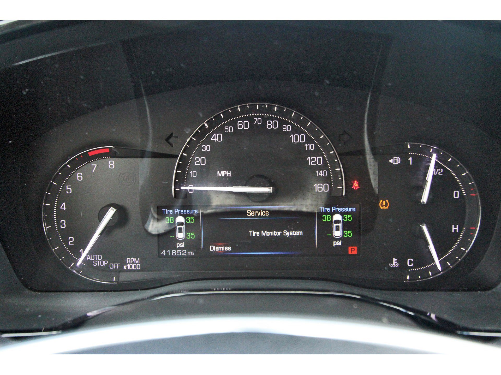 Used 2017 Cadillac XT5 Luxury w/ Driver Awareness Package image 16