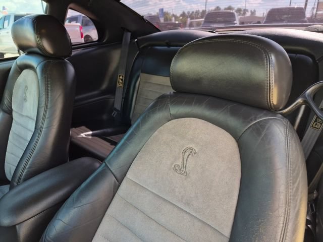 Used 2001 Ford Mustang Cobra RWD image 9