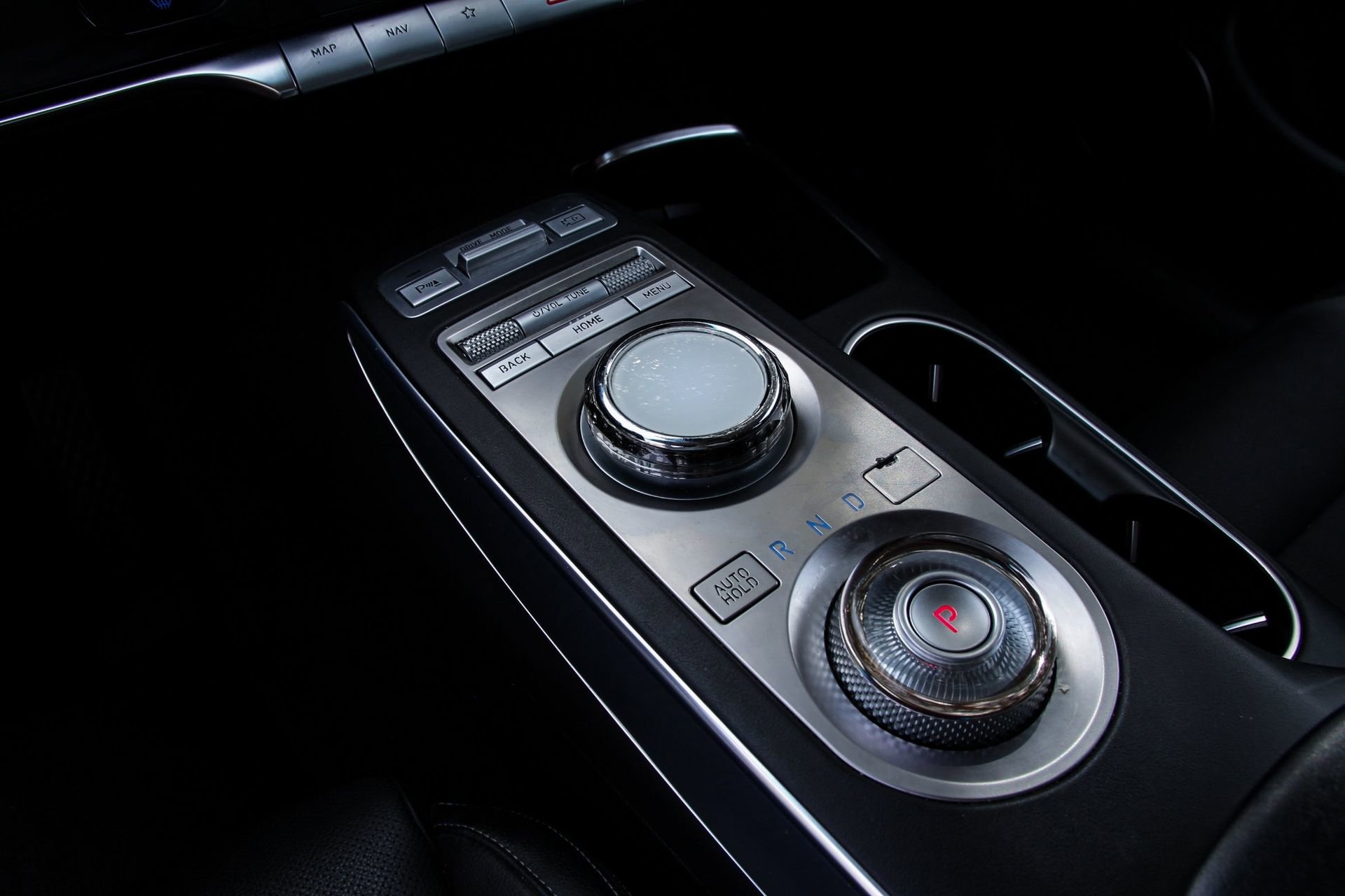 Used 2022 Genesis GV70 2.5T w/ Select Package image 24