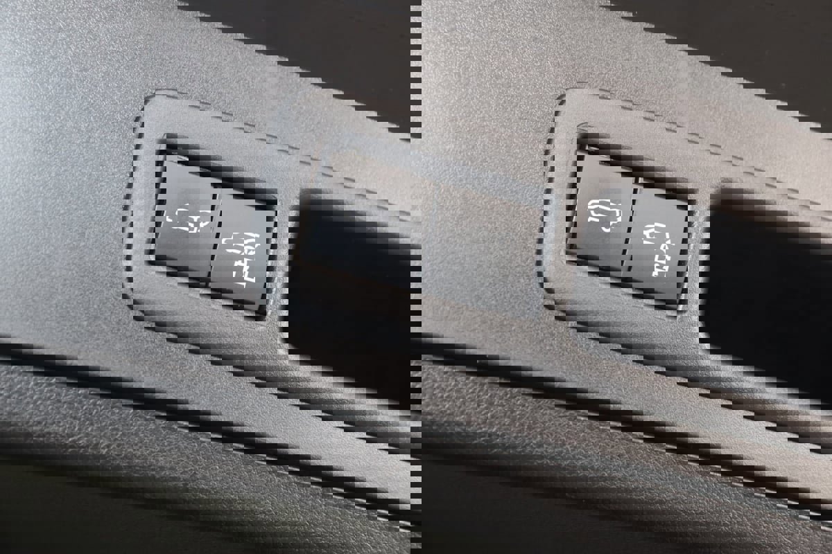 Used 2023 Lexus UX 250h AWD w/ Accessory Package (Z2) image 45